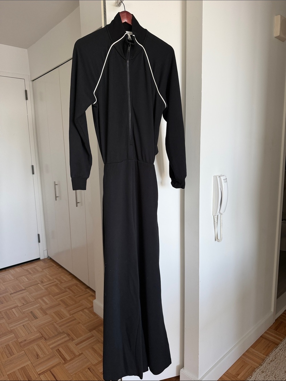 SPANX Airpique Black Long-Sleeve Jumpsuit with White Piping Large - Picture 2 of 7